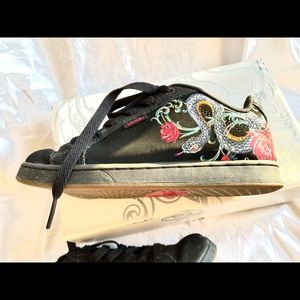 Kim Saigh LE Custom Women’s Vans Sneakers/Skate Shoes 6.5